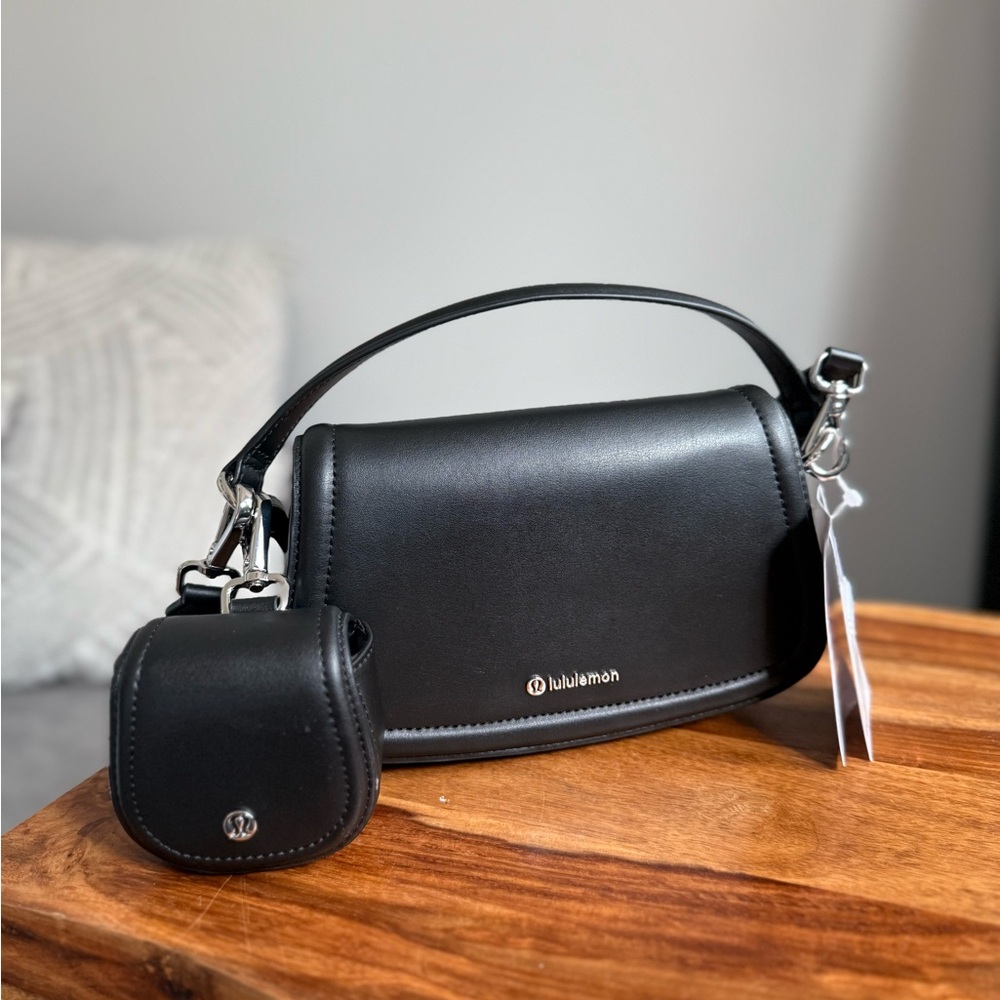 lululemon athletica Black Shoulder Bag Set